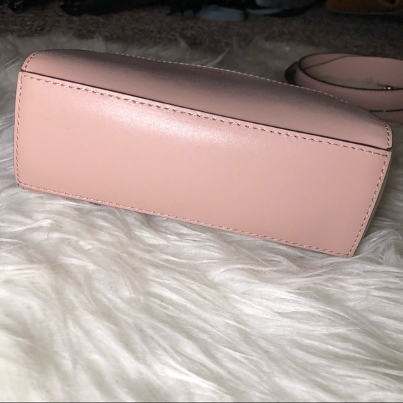Brand new Michael kors text polished crossbody bag - Picture 5 of 8